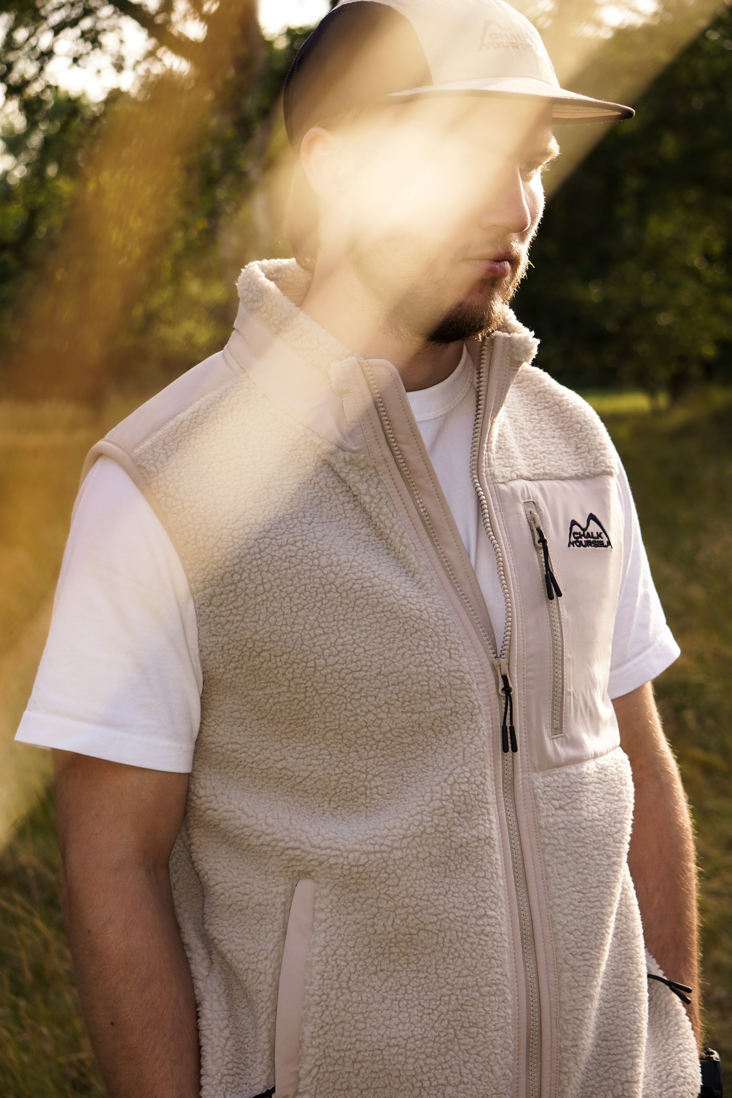 Summit Vest – Unisex Weste mit Bruststick