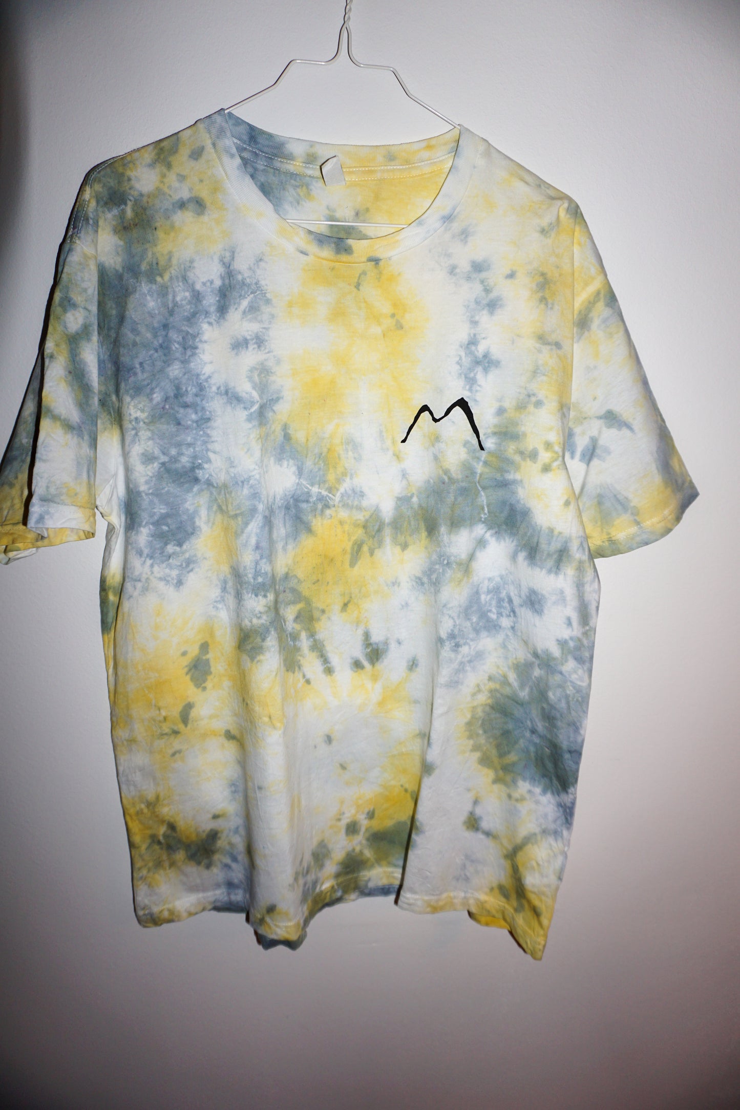 LogoShirt Wünschi – Individuelles Wunschfarben Batik T-Shirt